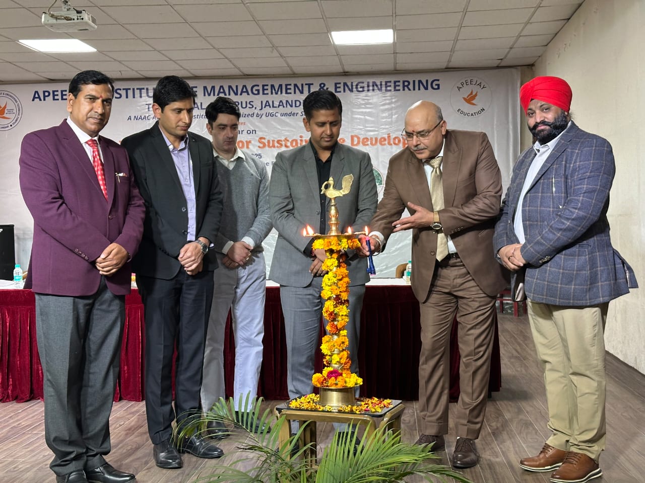 Dr. Himanshu Aggarwal, IAS inspires young leaders for sustainable development